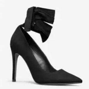 ShoeDazzle Akeiyla Lace-Up Pump Black Caviar Size 9 NWT